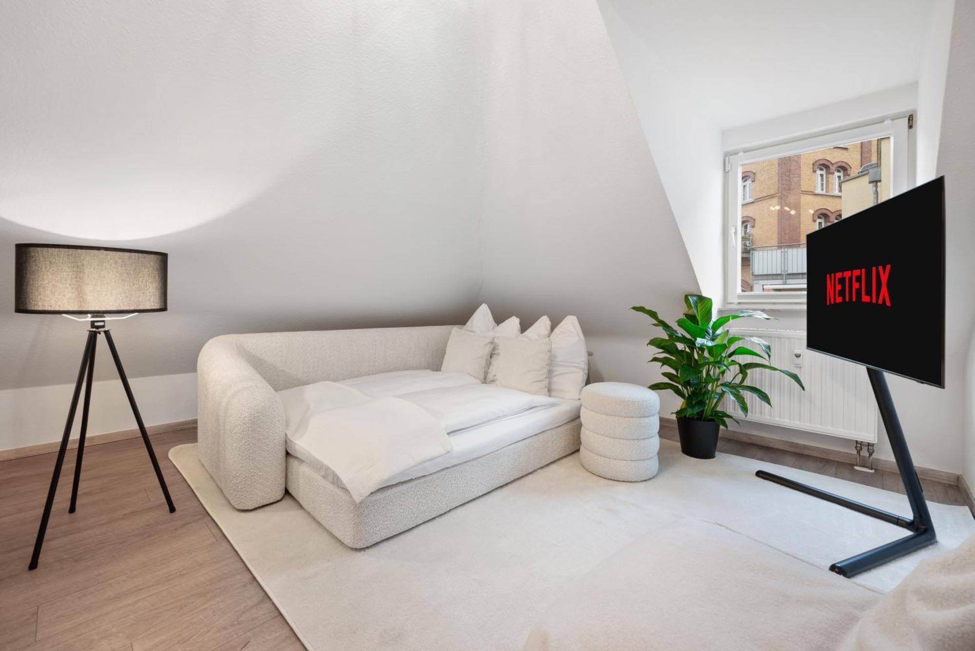 Malu Rooms - Im Stadtzentrum, Smarttv, Netflix, 24H Checkin Ludwigsbourg Extérieur photo