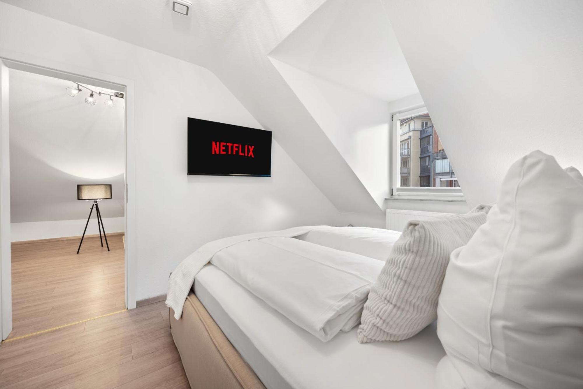 Malu Rooms - Im Stadtzentrum, Smarttv, Netflix, 24H Checkin Ludwigsbourg Extérieur photo