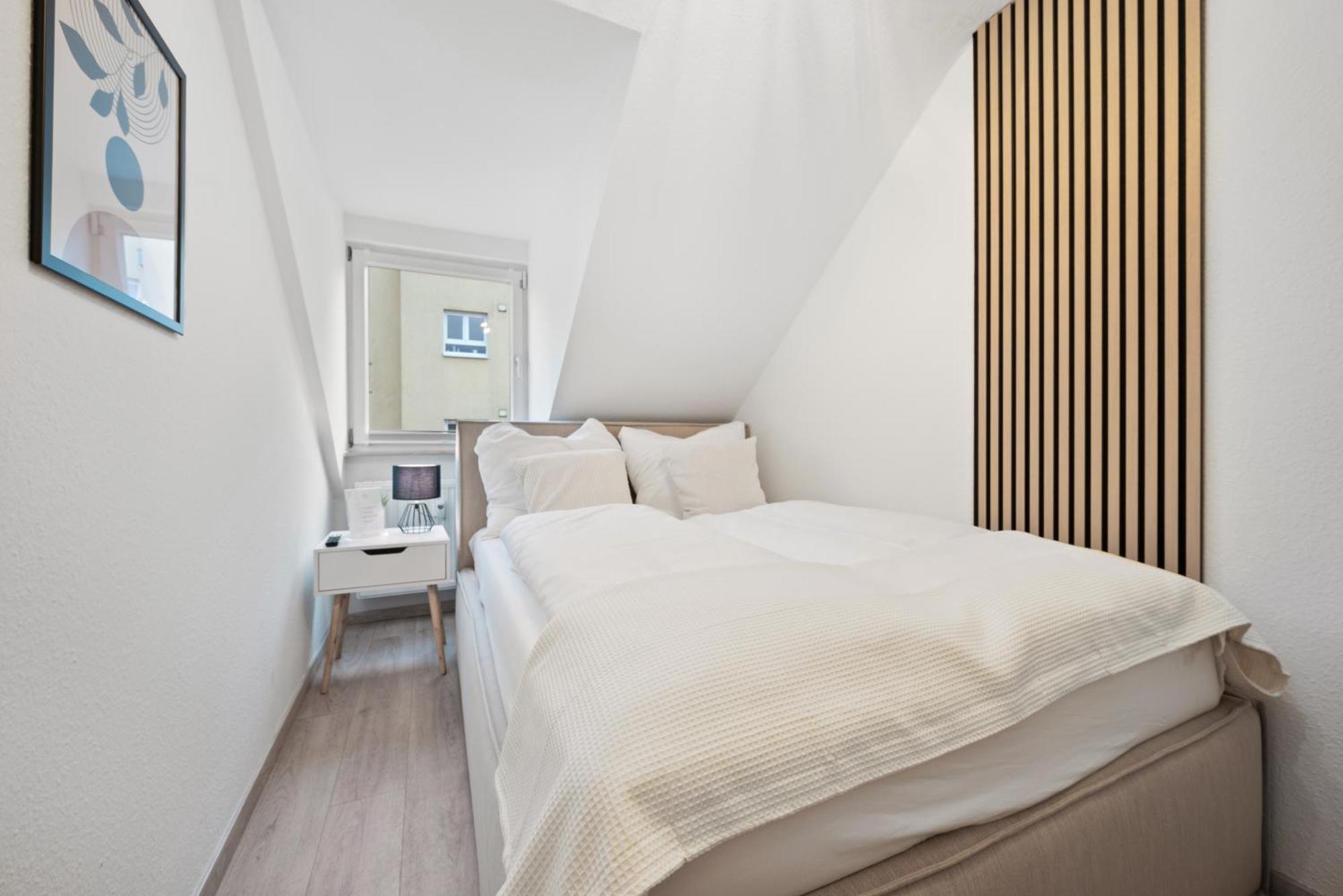 Malu Rooms - Im Stadtzentrum, Smarttv, Netflix, 24H Checkin Ludwigsbourg Extérieur photo